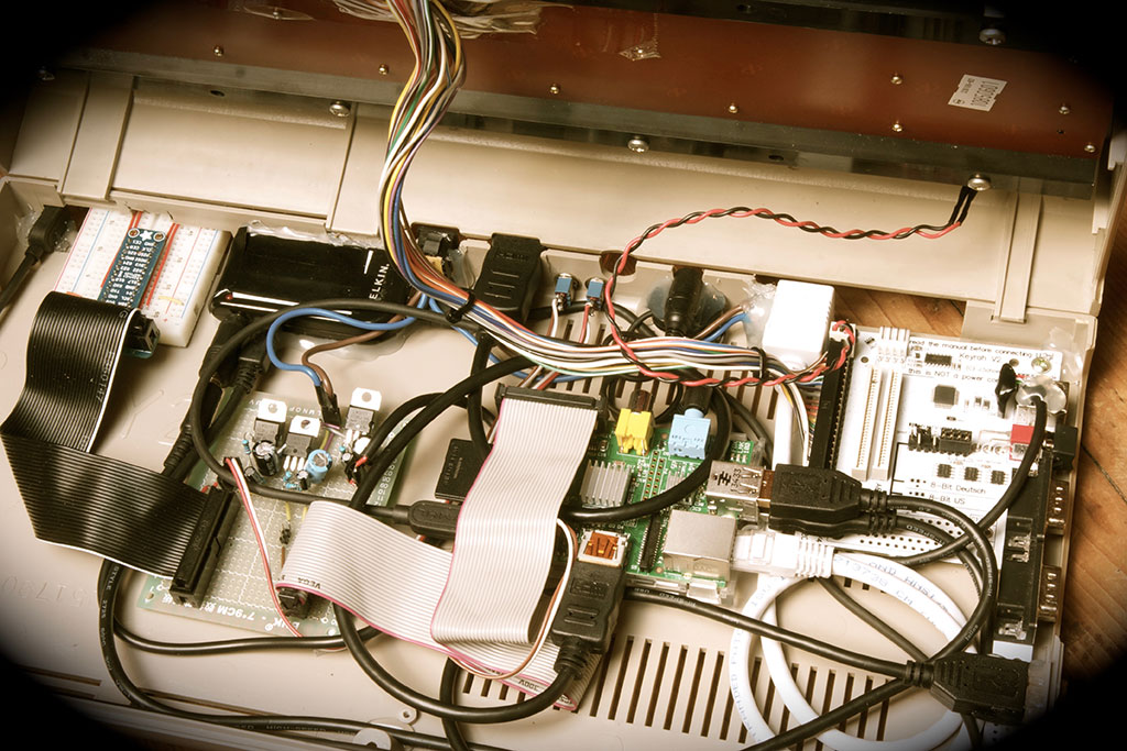 hardware - RPi-C64 - &copy; Tom Loewen | 14x3.de